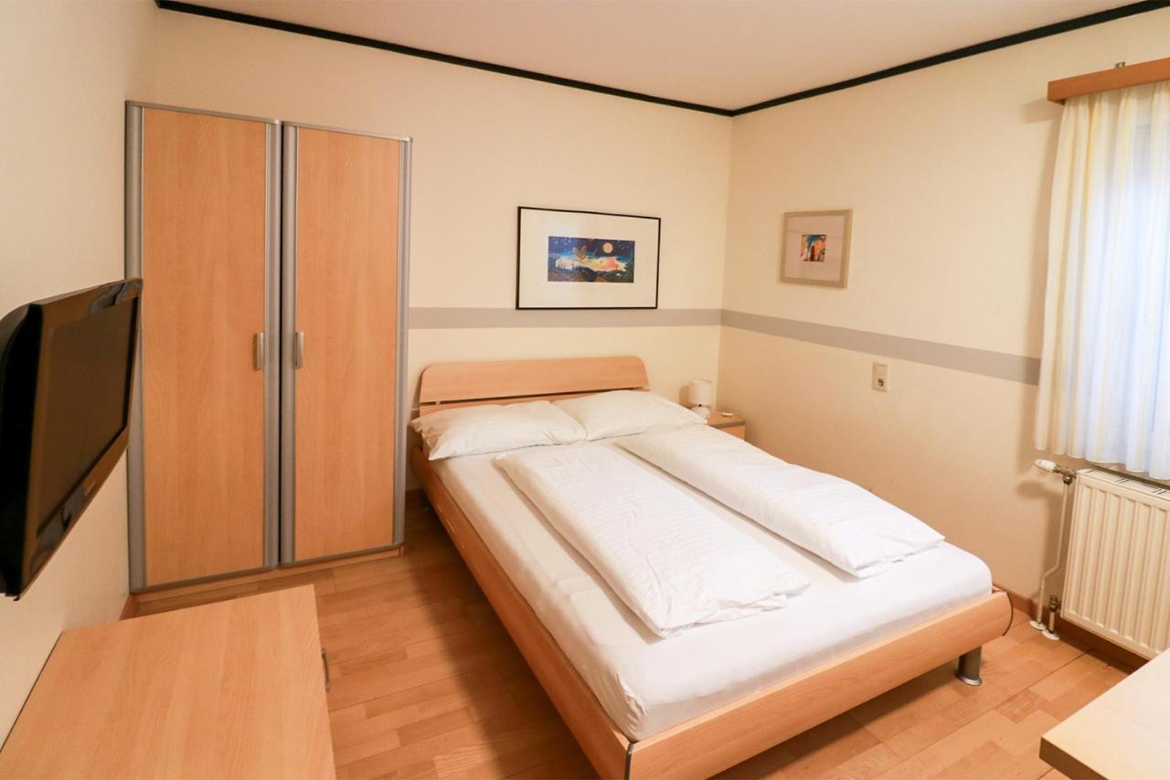 Schlafgut Hotel Санкт Пьолтен Екстериор снимка