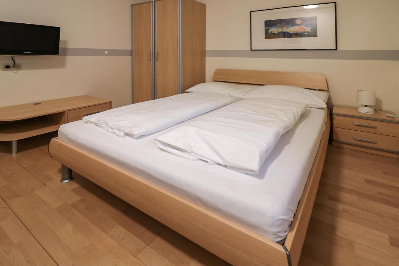 Schlafgut Hotel Санкт Пьолтен Екстериор снимка