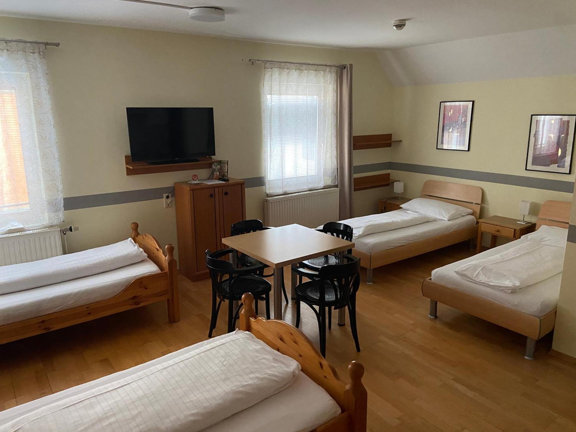 Schlafgut Hotel Санкт Пьолтен Стая снимка