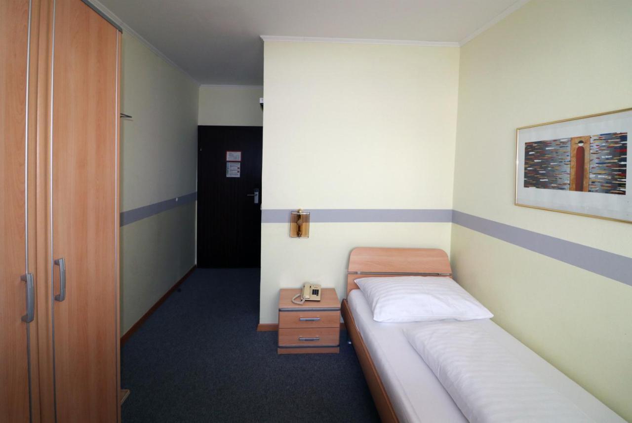 Schlafgut Hotel Санкт Пьолтен Екстериор снимка