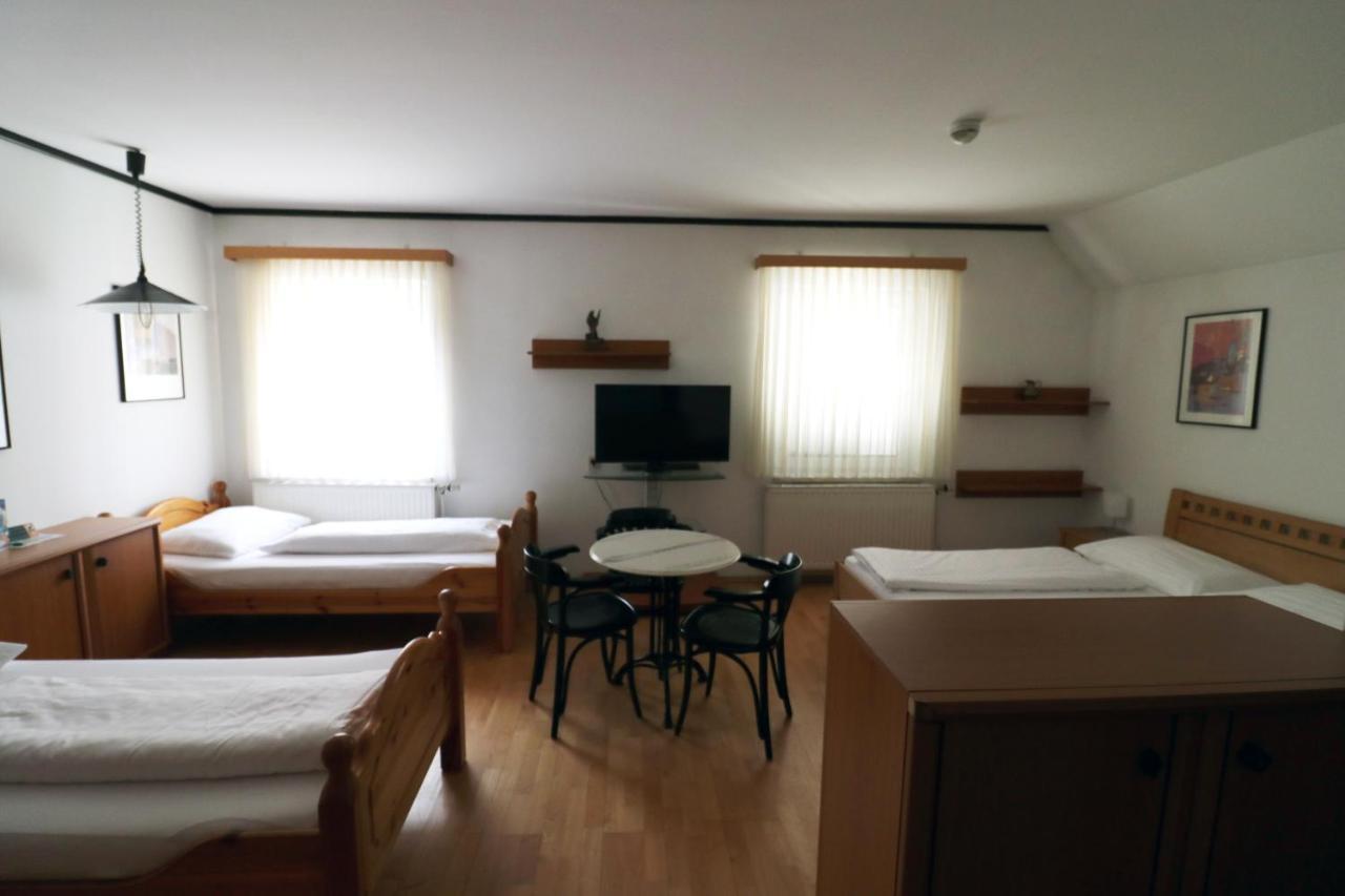 Schlafgut Hotel Санкт Пьолтен Екстериор снимка