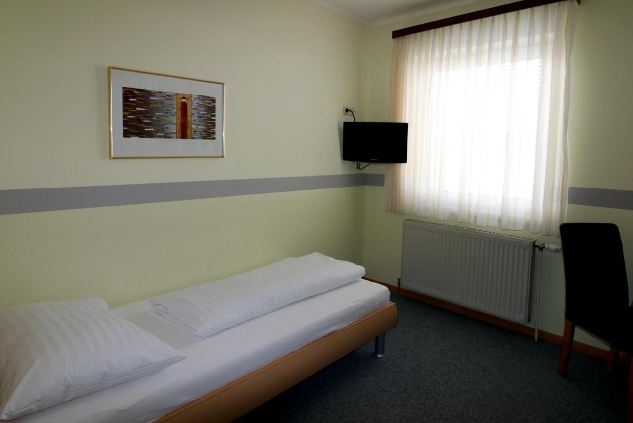 Schlafgut Hotel Санкт Пьолтен Екстериор снимка